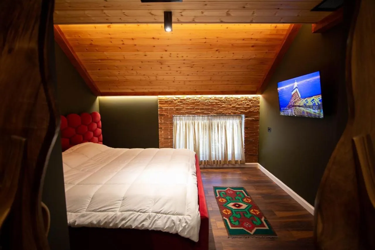 Hotel La Montagna Korce Albania