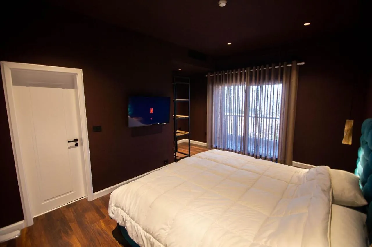 Hotel La Montagna Korce