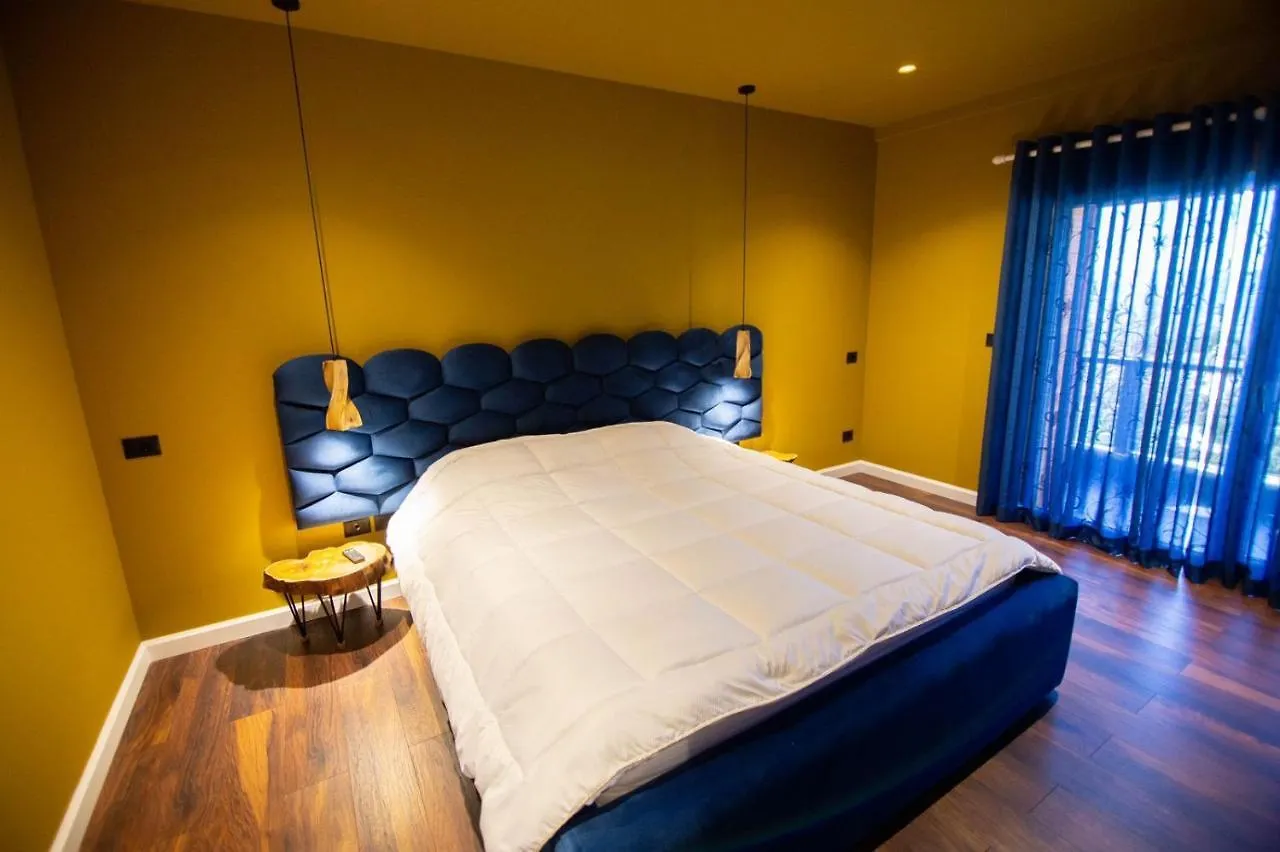 Hotel La Montagna Korce