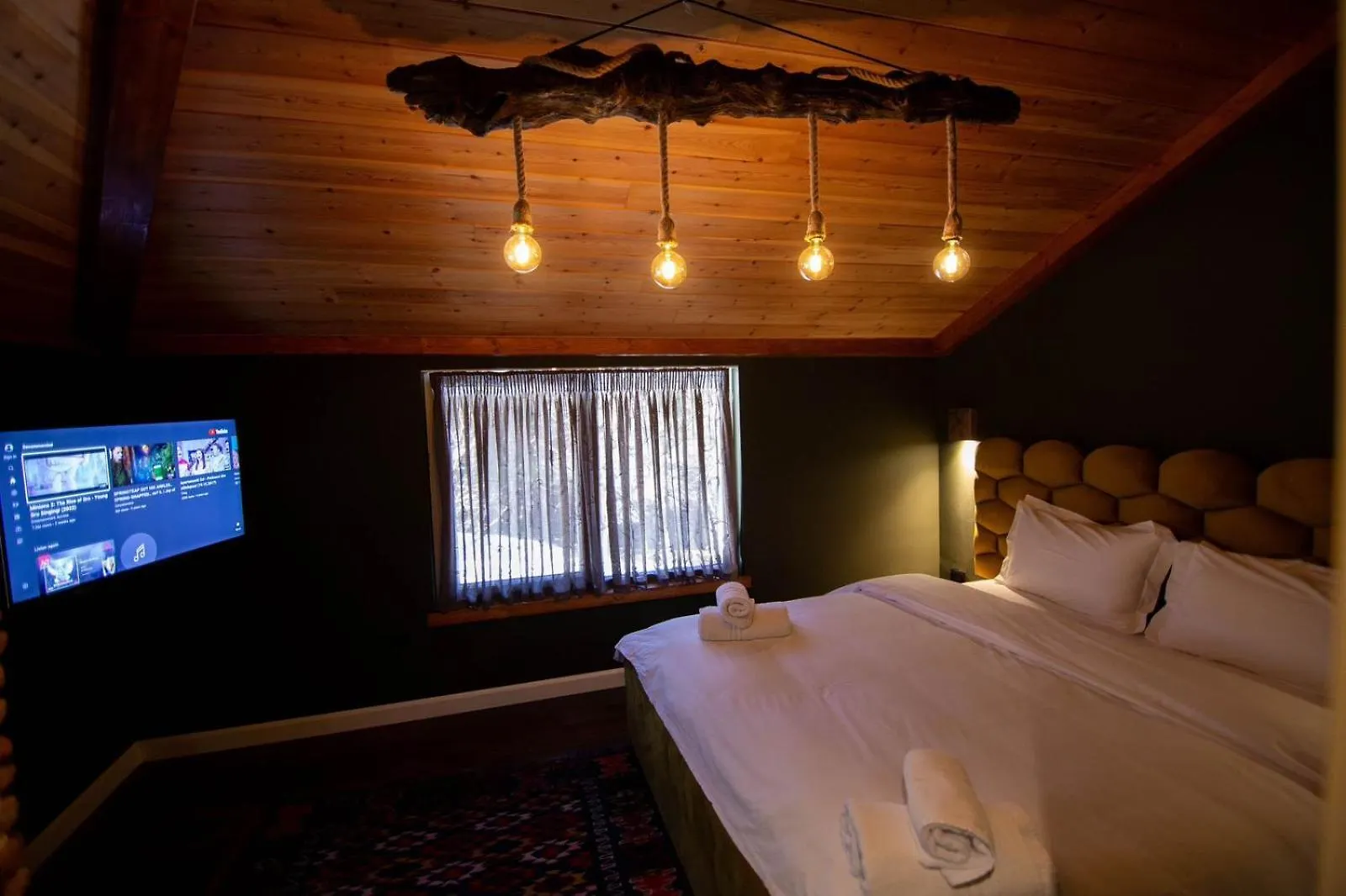 Hotel La Montagna Korce