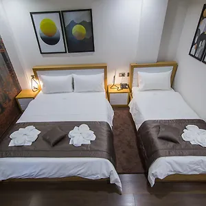 Hotel Regal, Korce